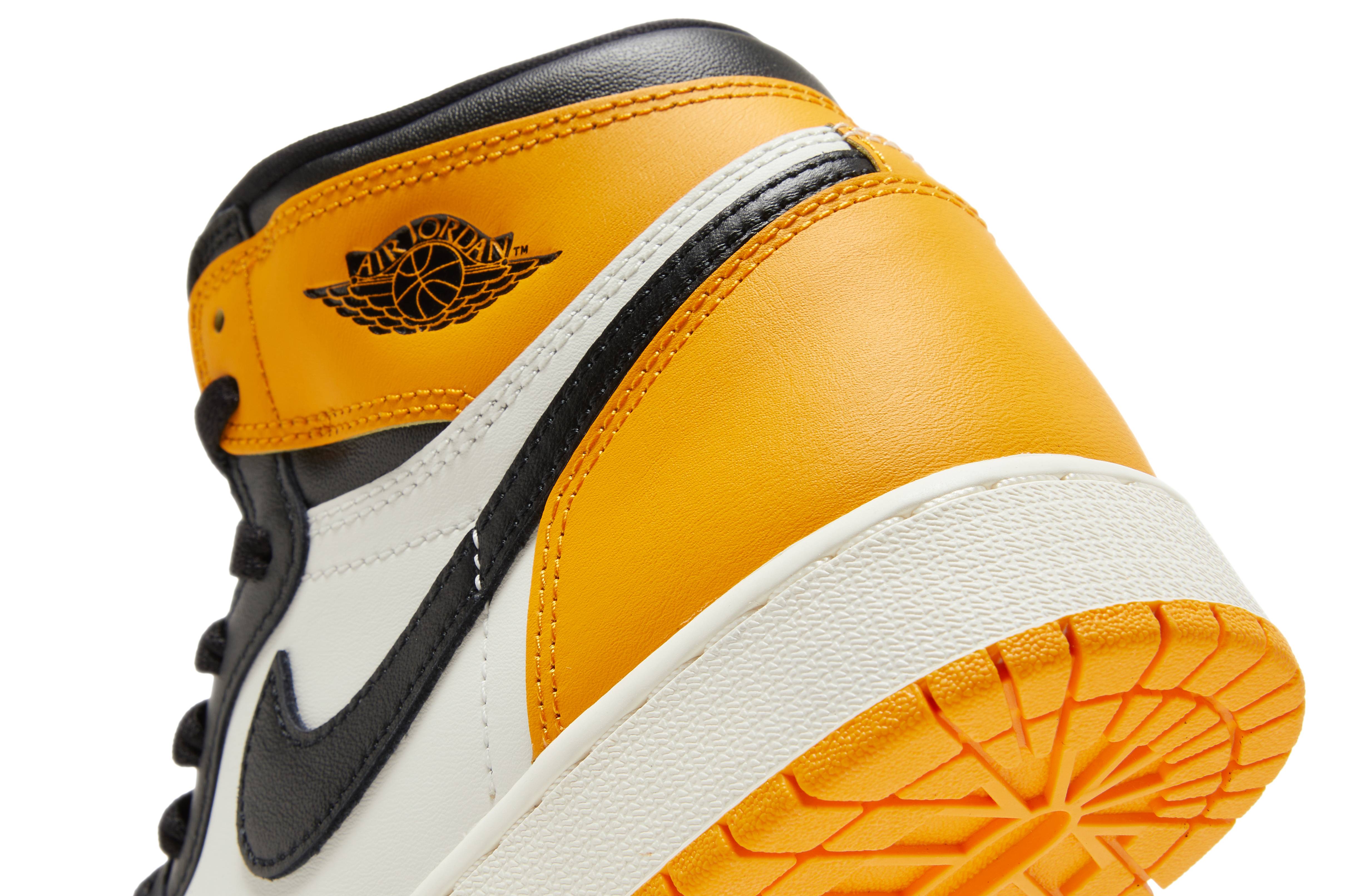 Air Jordan 1 Retro High OG ‘Yellow Toe’ 555088-711