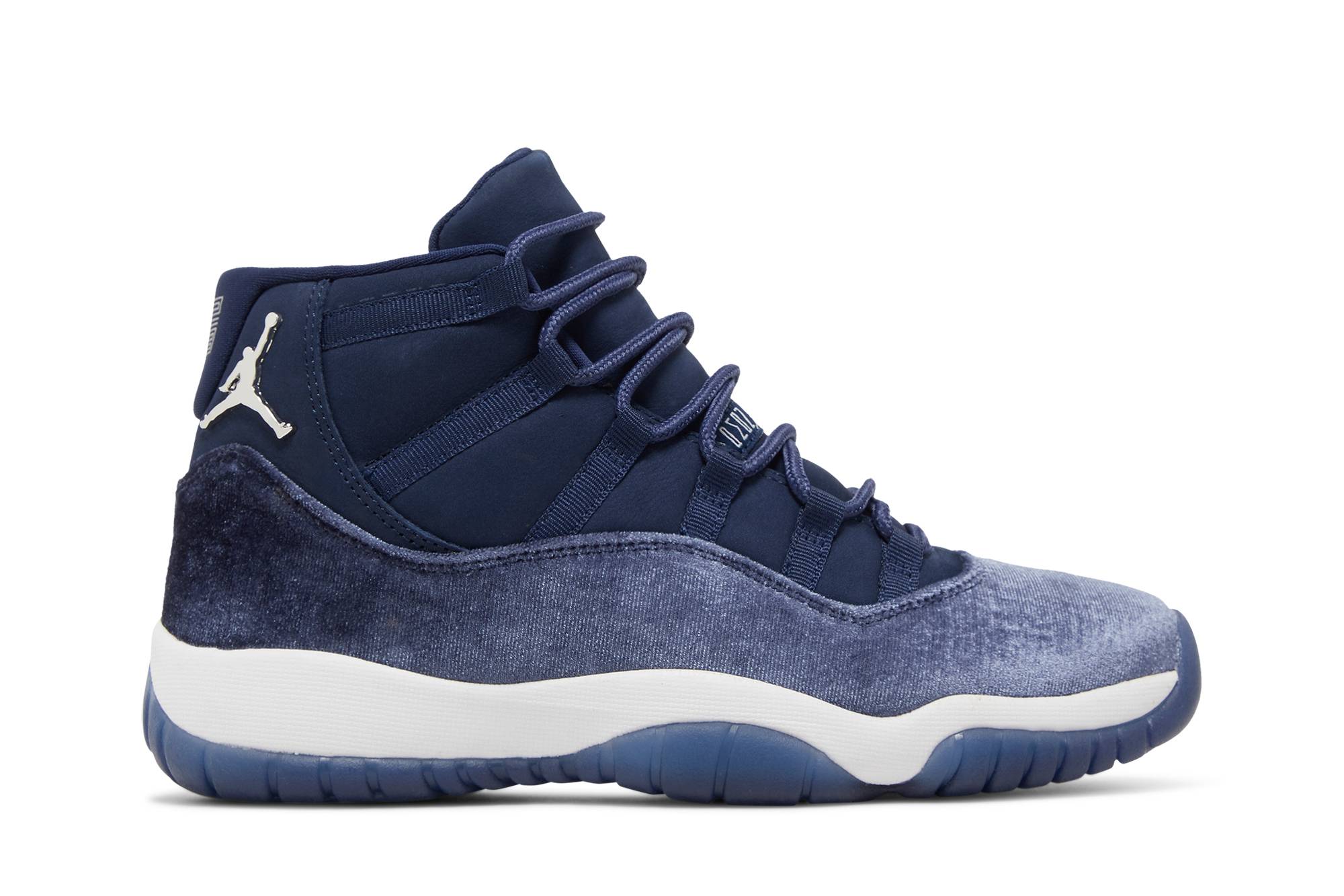 Air Jordan 11 Velvet 'Midnight Navy' AR0715-441